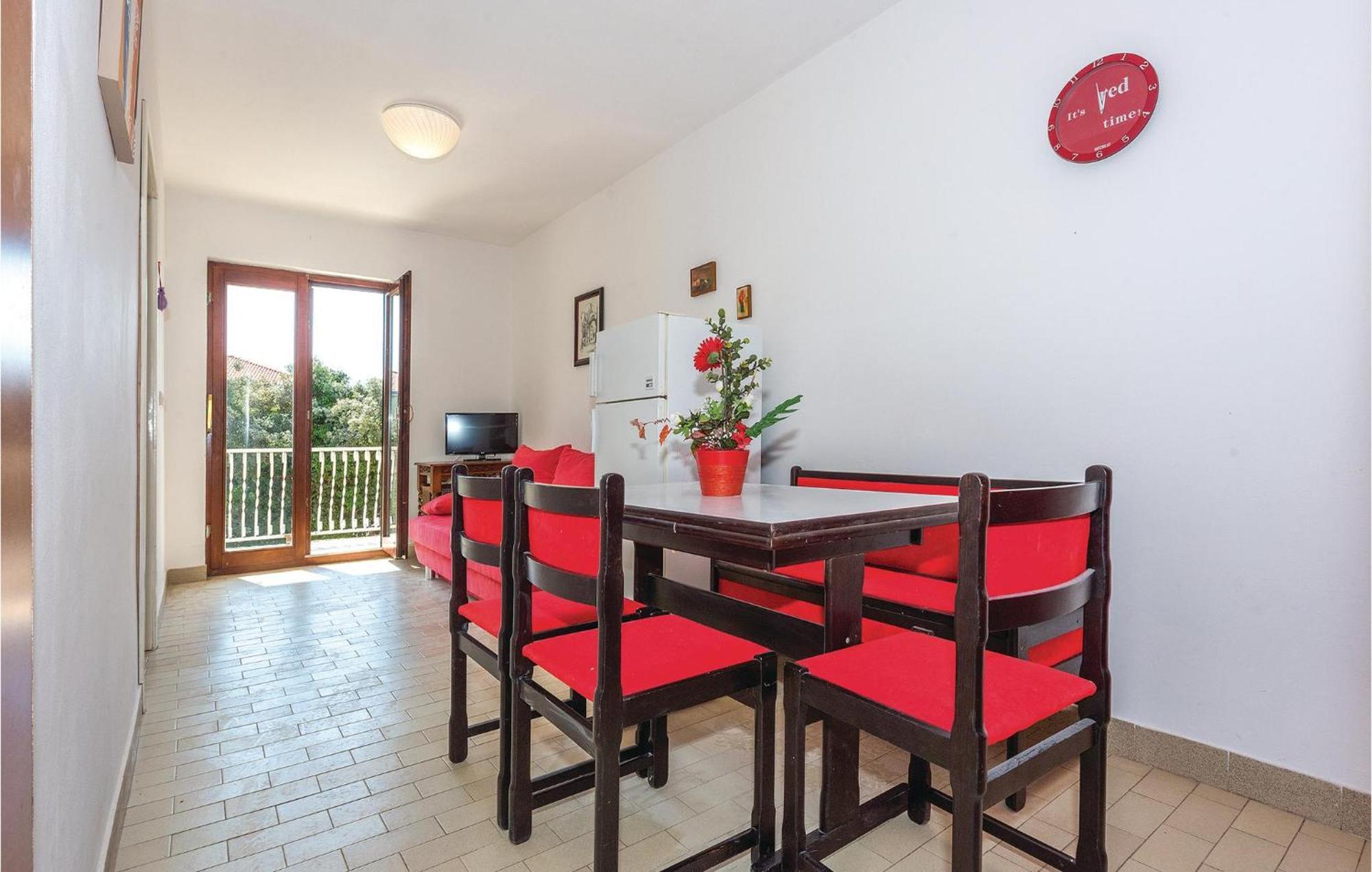 2 Bedroom Amazing Apartment In Rogoznica Rogoznica  Exterior foto